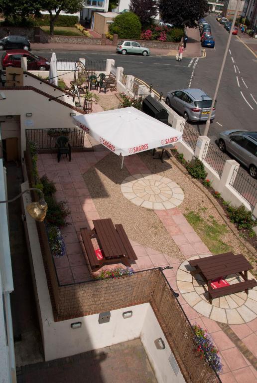 Vernon Guesthouse Истбурн Экстерьер фото