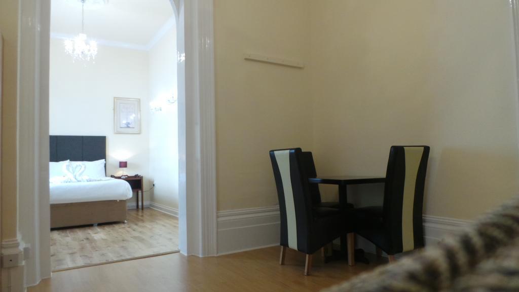 Vernon Guesthouse Истбурн Экстерьер фото
