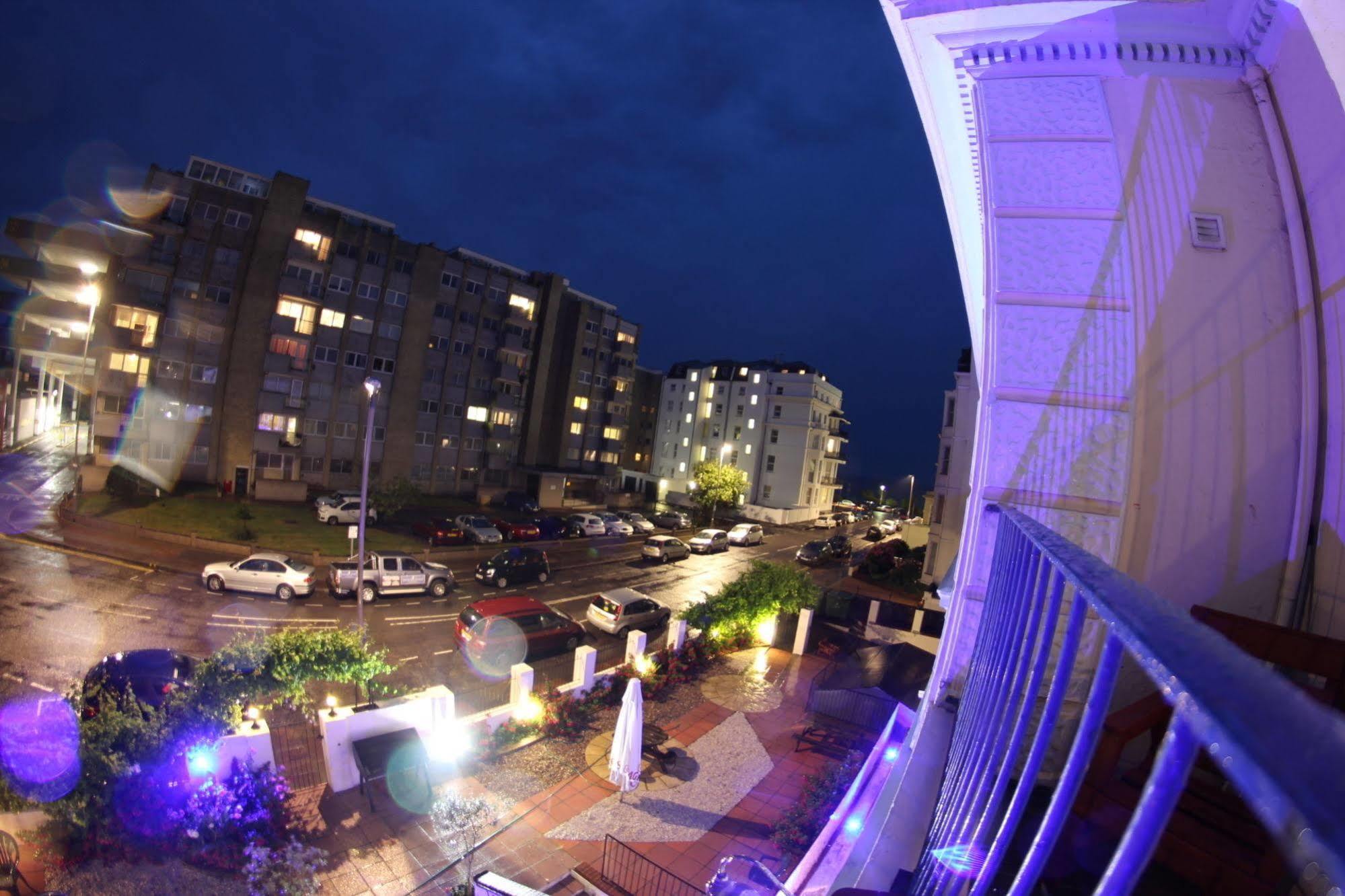 Vernon Guesthouse Истбурн Экстерьер фото